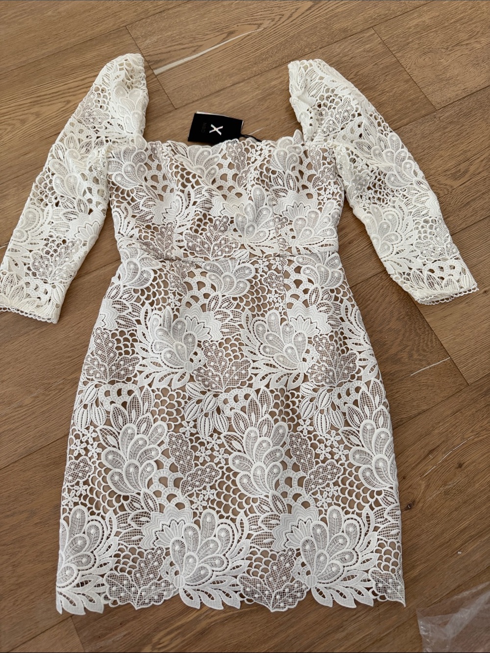 NBD White Floral Lace Square-Neck Long Sleeve Bodycon Dress